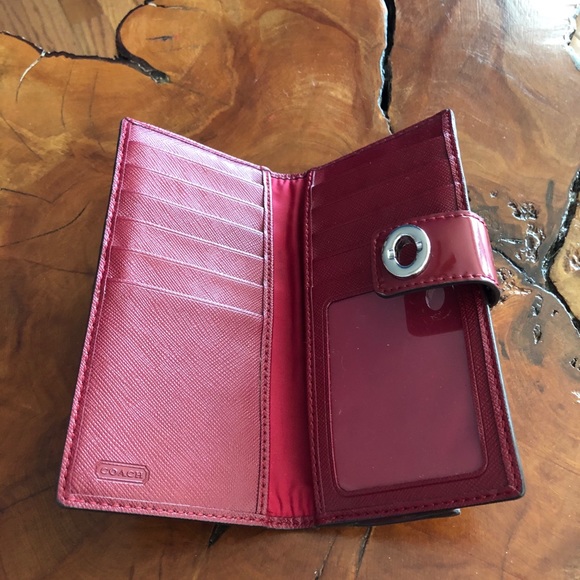 Coach Wallet - Picture 4 of 7
